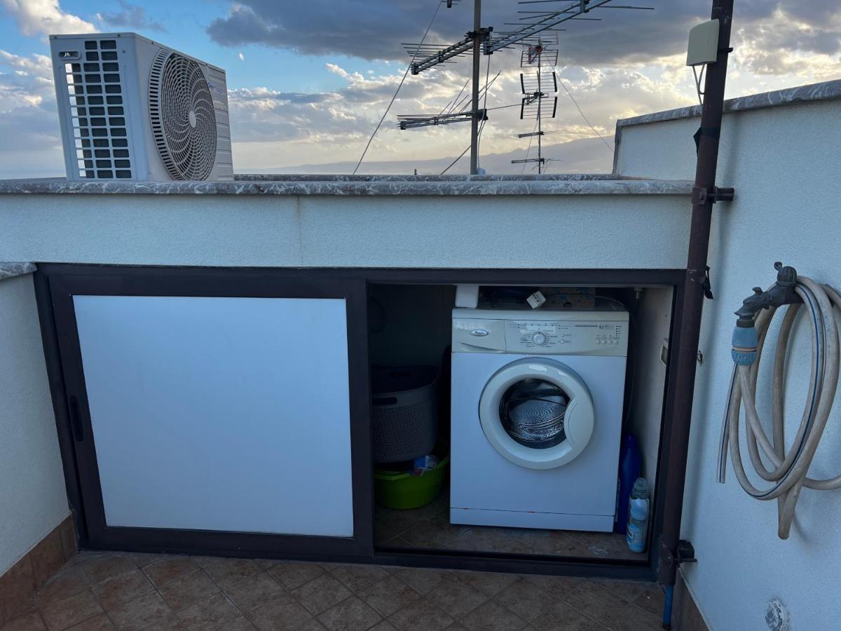 Dream House Apartment Таормина Екстериор снимка